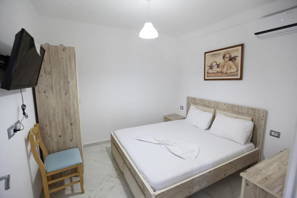 Vila Riza Veliu