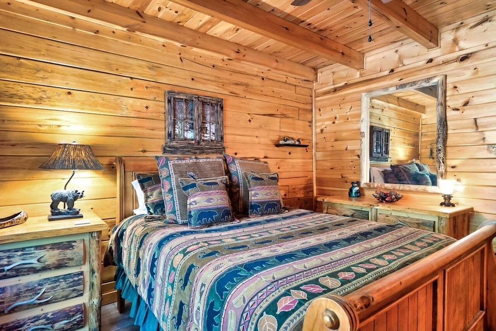 Manaaki - The Happy Cabin 2 Bedroom Cabin