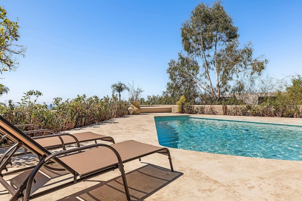 Allura Hollywood Hills LA s Most Incredible Views