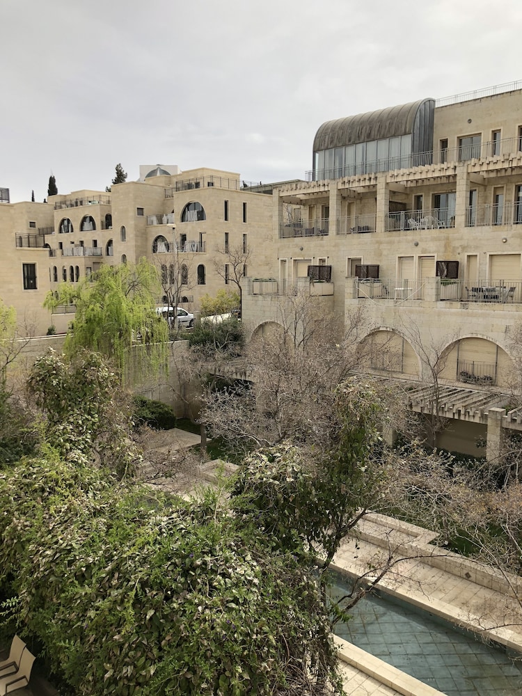 Mamilla's Penthouse