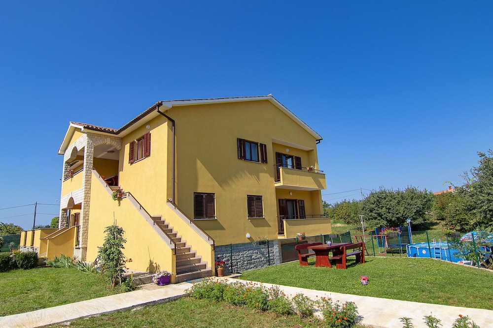 Apartment 1984 en Barban