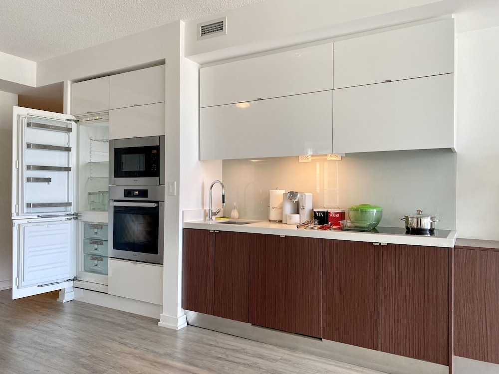 Waterfront Luxury Residences