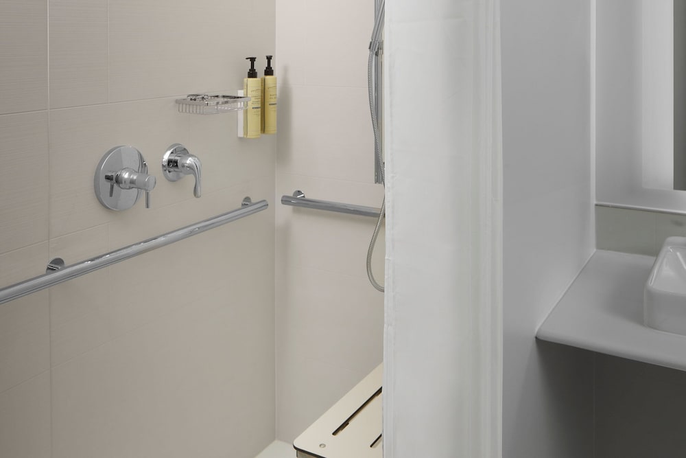 Fort Myers Vacations - Element Charlotte Uptown - Property Image 16