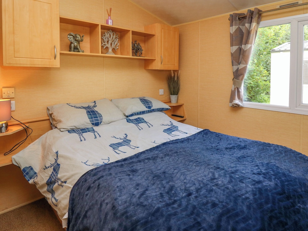 Caravan 2 at Blackmoor Farm