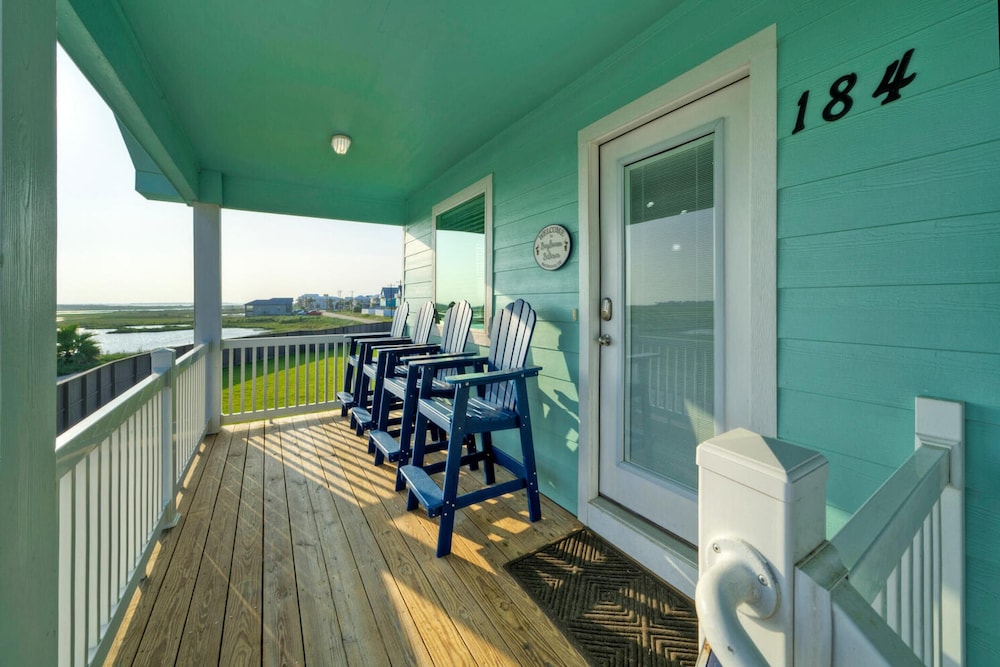 Baydream Believer by Avantstay Pool, Views view 5