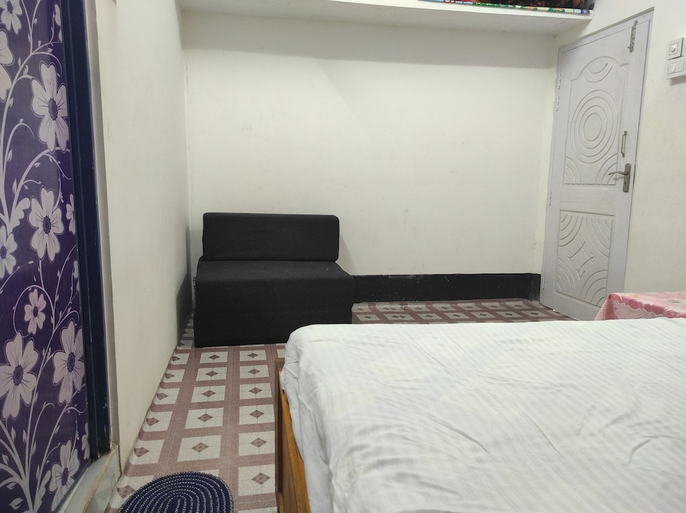 Homocation Manas Green Homestay
