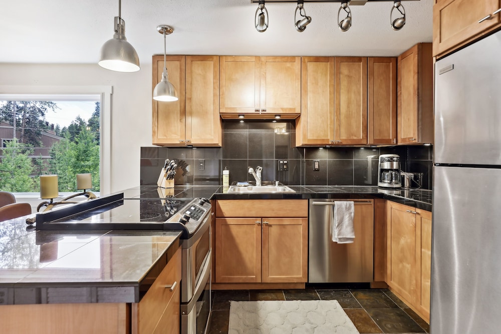 Colorado Condo ~ 3 Mi to Winter Park Resort!