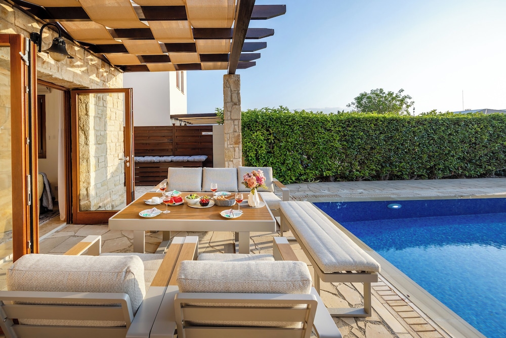 Hg06 Adjacent to Aphrodite Hills- Private Pool