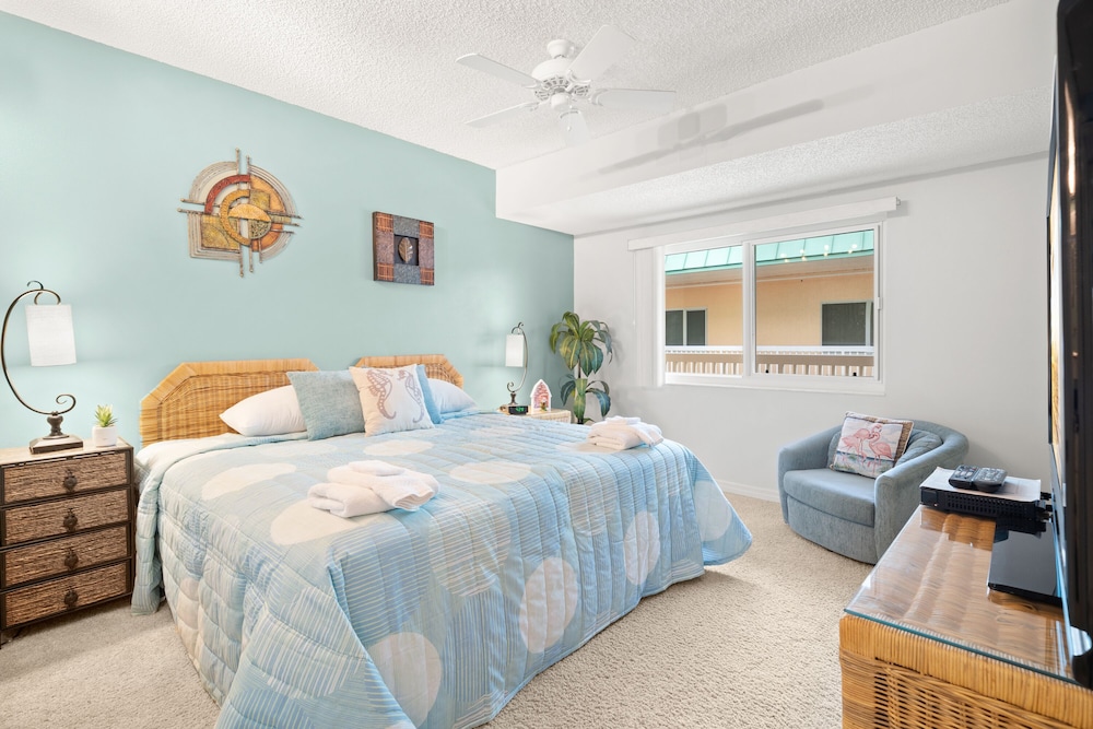 Beach Cottages 1504 by Distinctive Beach Rentals view 4