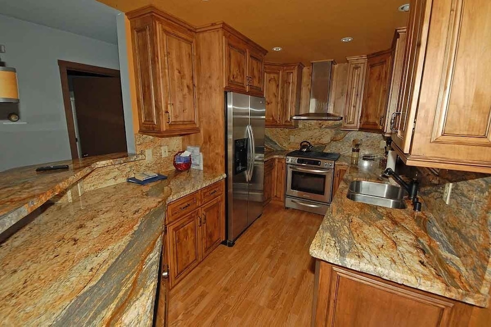 584 Alpine Drive 4 Bedroom Home