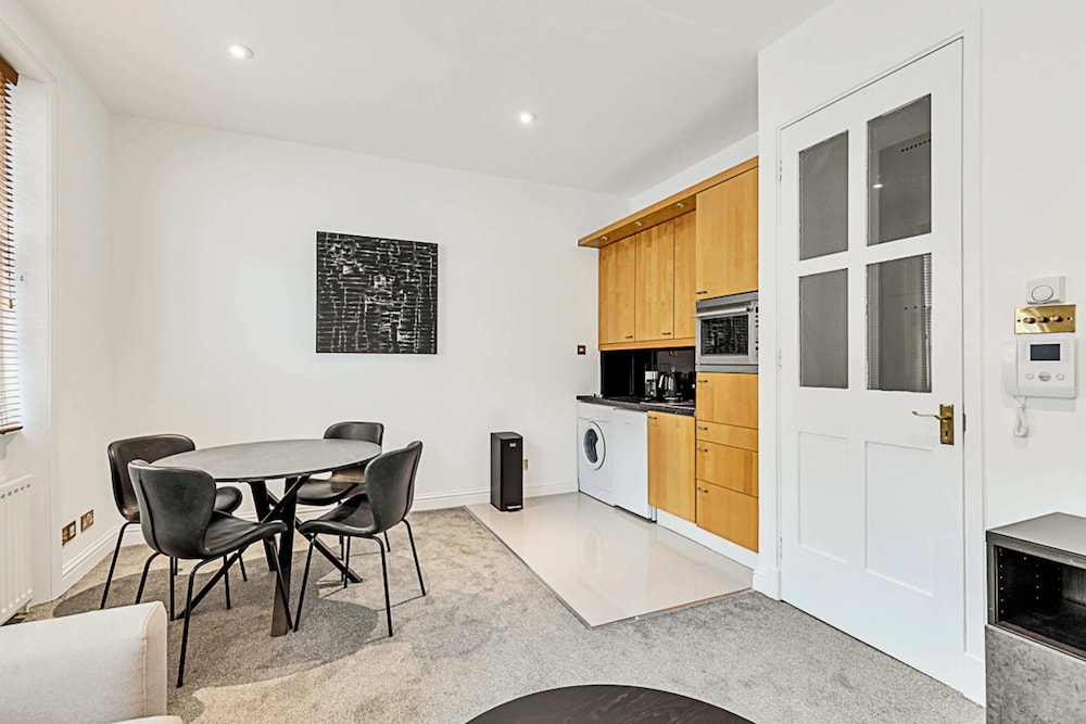 A One-bedroom Apartment Situated In Central London