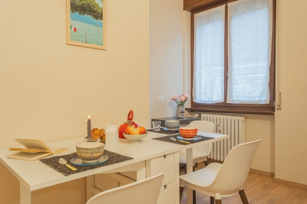 Simar Apartments nearby Como S.G. Train Station by Rent all Como
