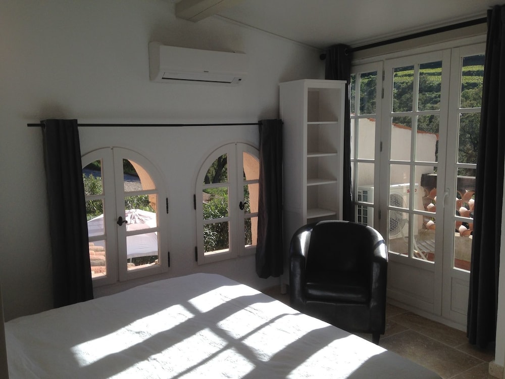 Photo 12
