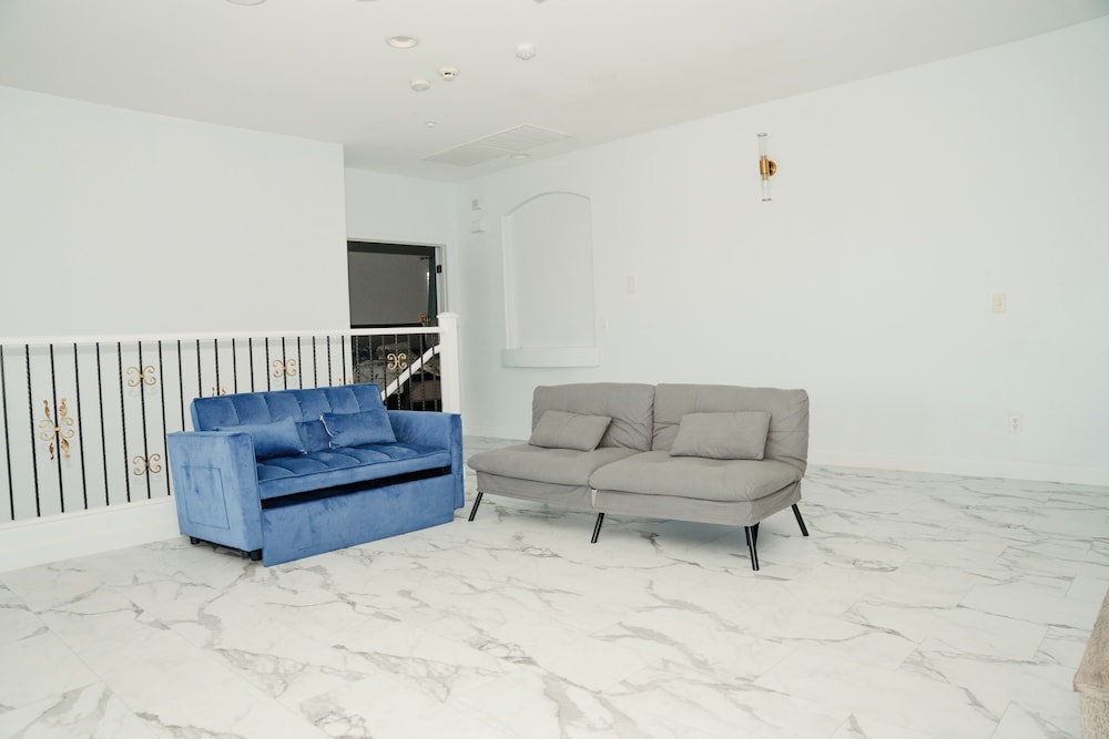 Large Family Home Near Phoenix