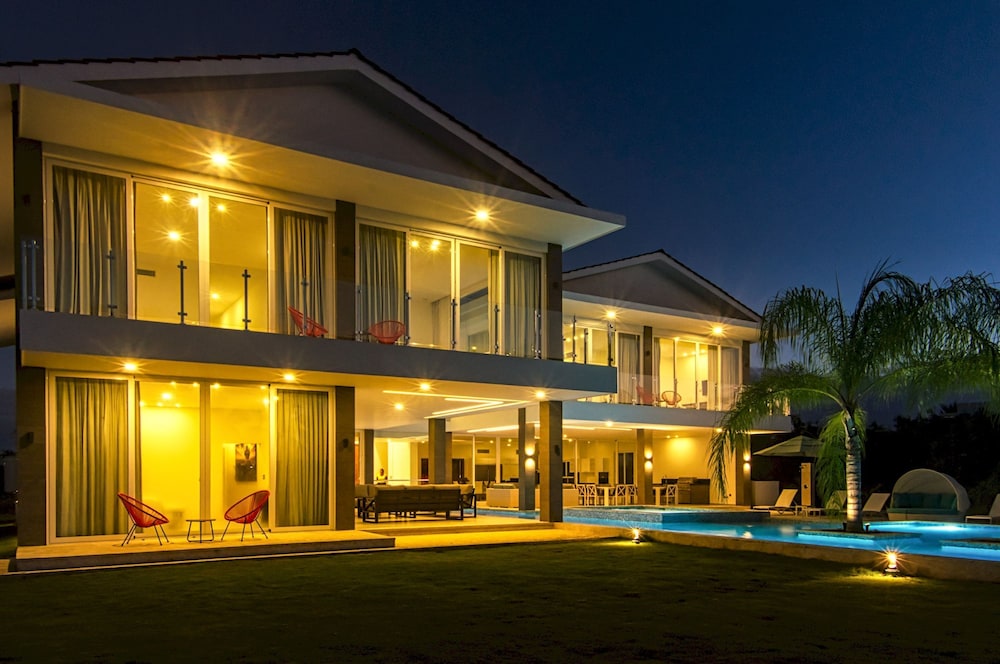 Cap Cana Villa for Rent Modern Fresh and Fully-equipped Oceanfront Villa