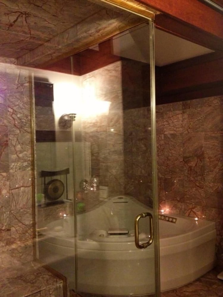 WC Lipe Mansion