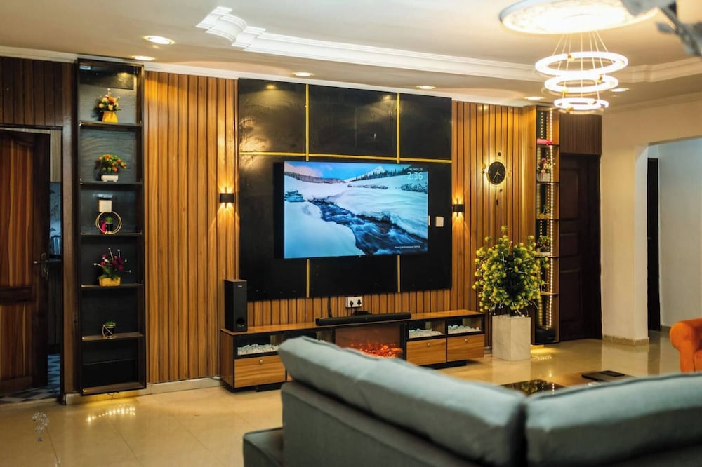 Luxurious 3-bedroom Apartment in Heart of Lagos