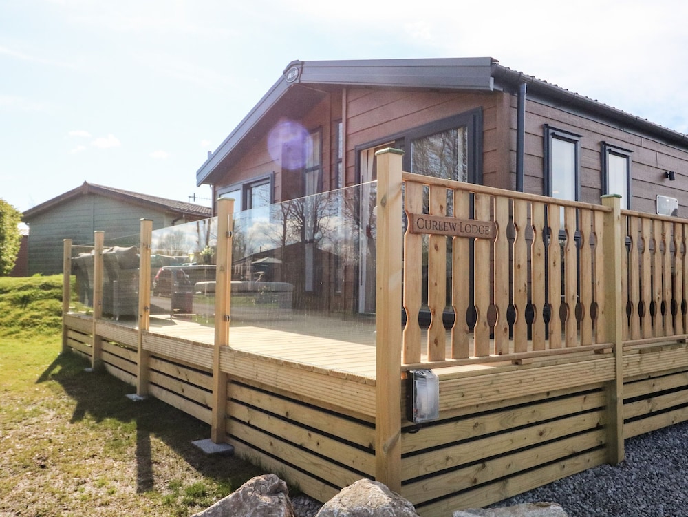 Curlew Lodge