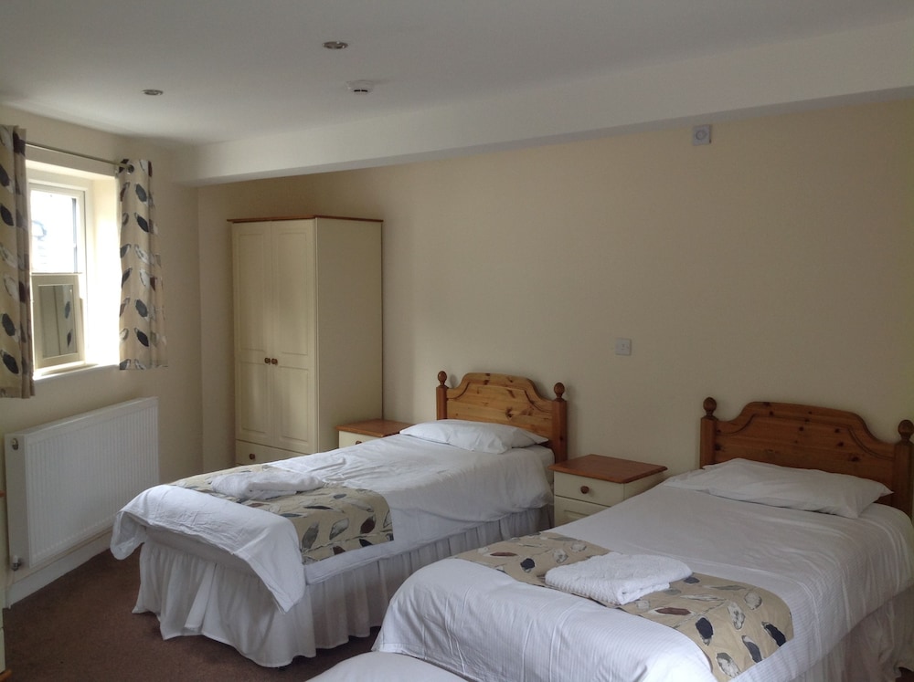 Glan Yr Afon Inn