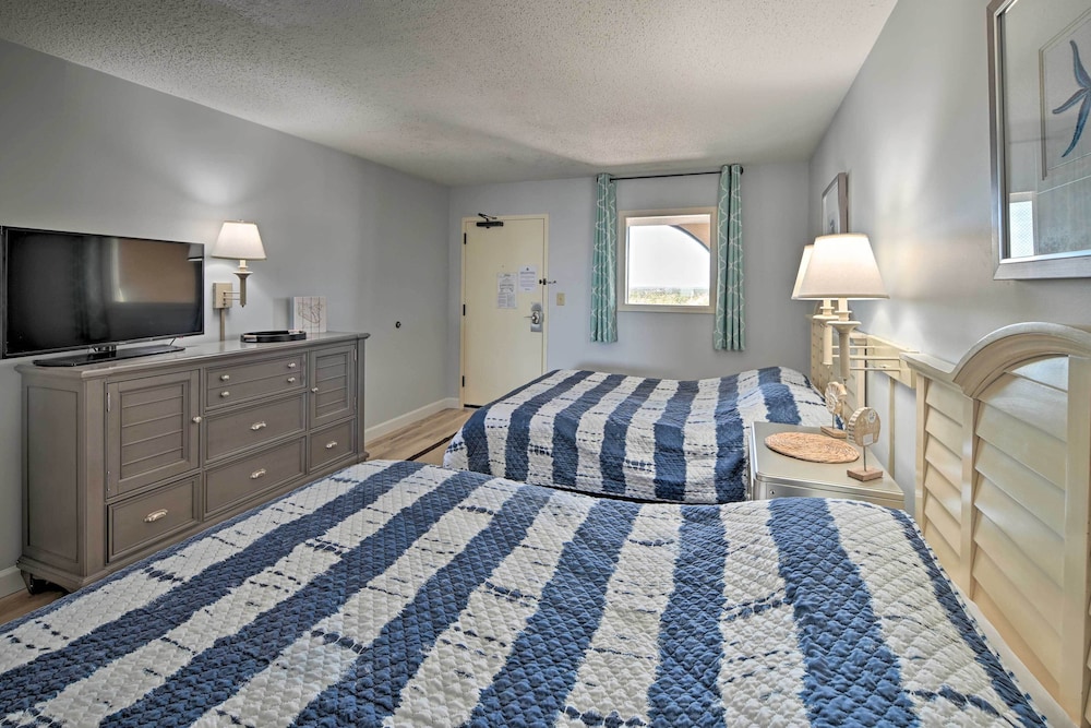 Myrtle Beach Condo: Resort Pool & Lazy River! view 2