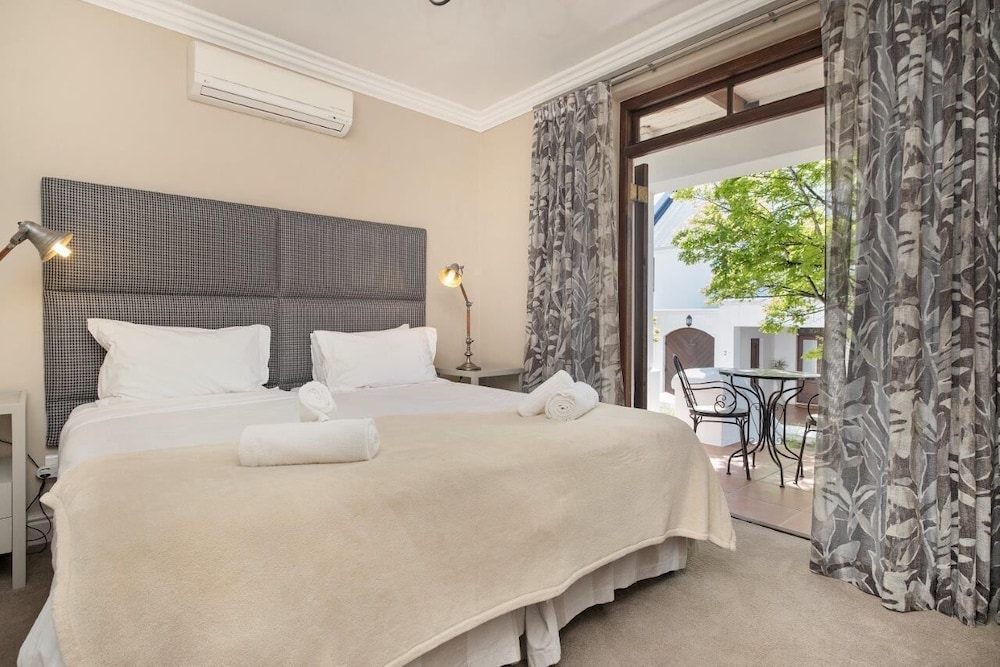 Winelands Golf Lodges at De Zalze