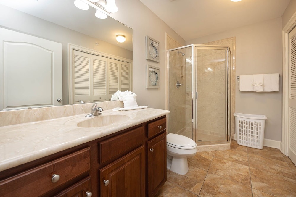 The Oasis 1712 Formerly Phoenix West Ii 1712 4 Bedroom Condo