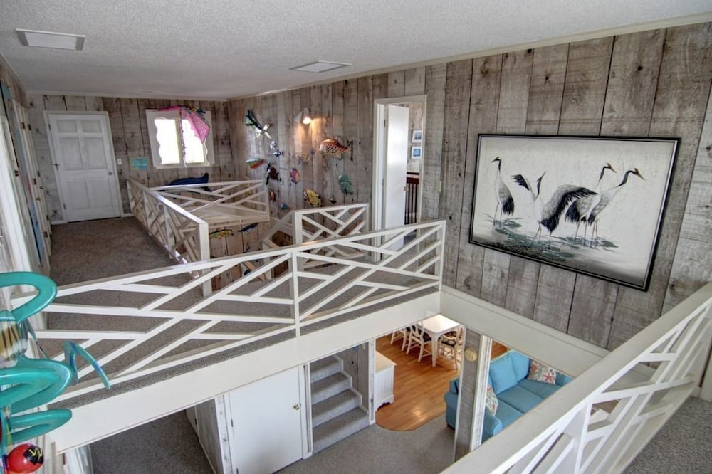 Carolina Moon 4 Bedroom Home by RedAwning