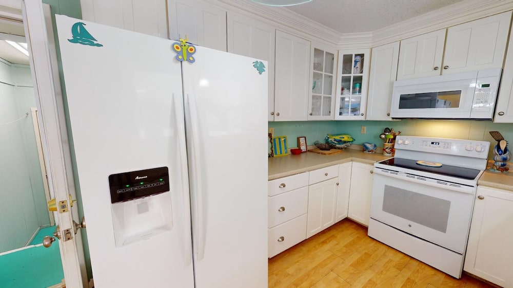 Under The Tybee Sun by Tybee Vacation Rentals