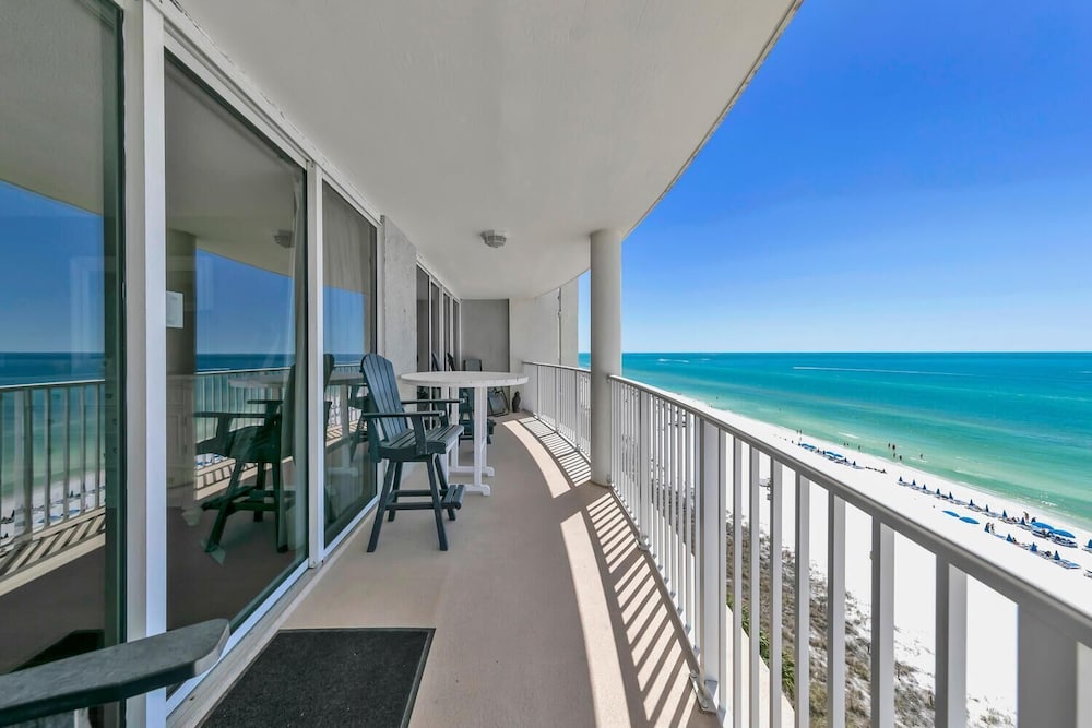 Long Beach Resort 4-902