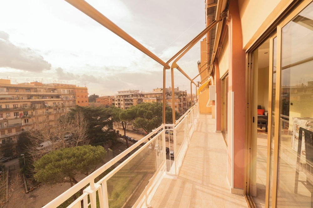 Spacious Family Apartment in Pigneto