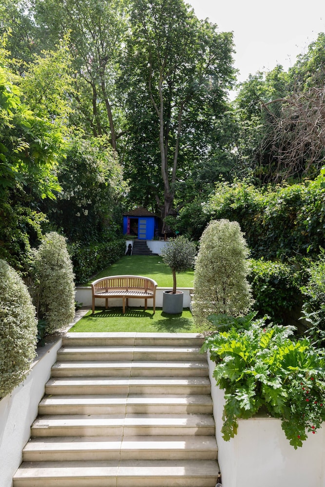 Maida Avenue II by Onefinestay