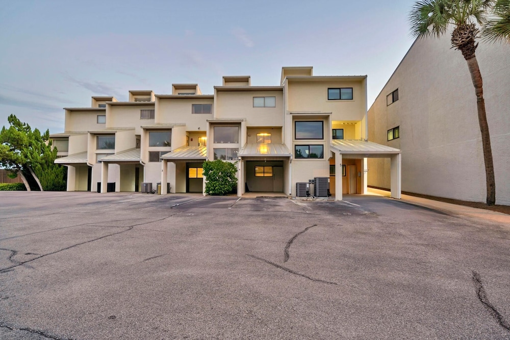 Blue Mountain Beach Villas 5A