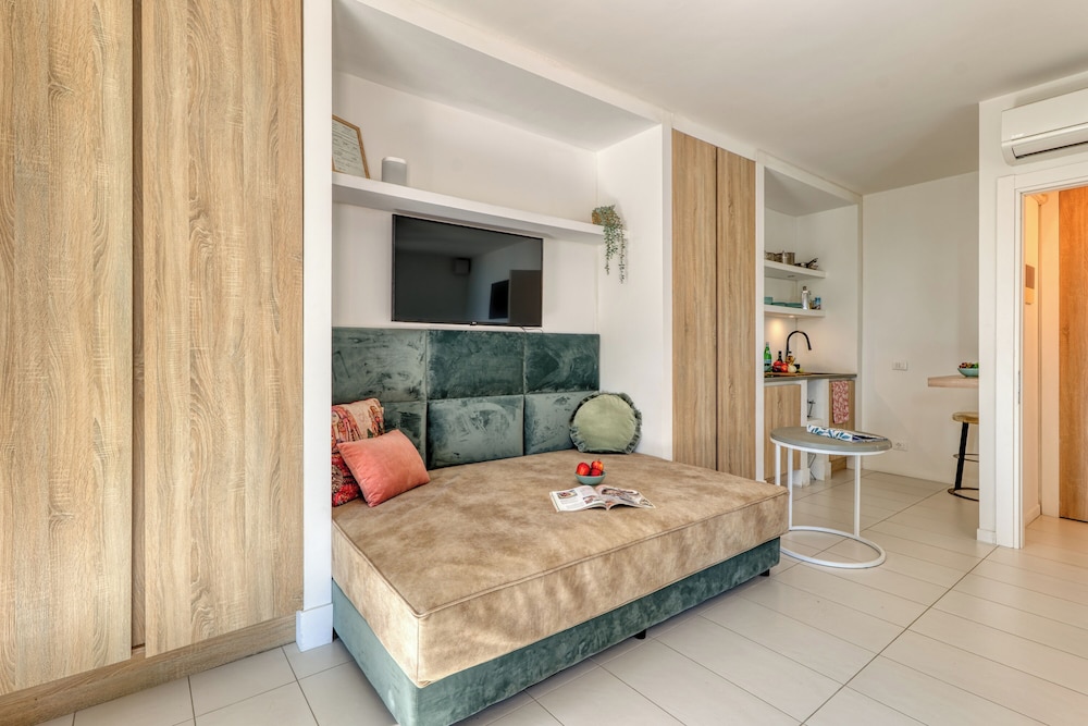 Holiday Resort Balzi Rossi