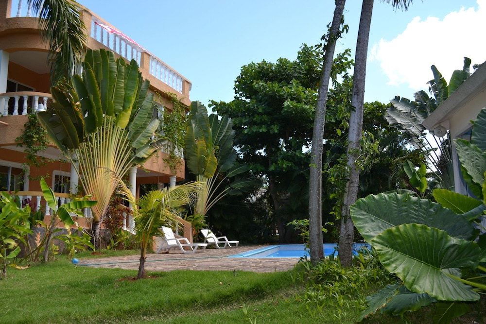 Hotel Three Bedroom Villa, Ocean View, Private Pool - Image 1