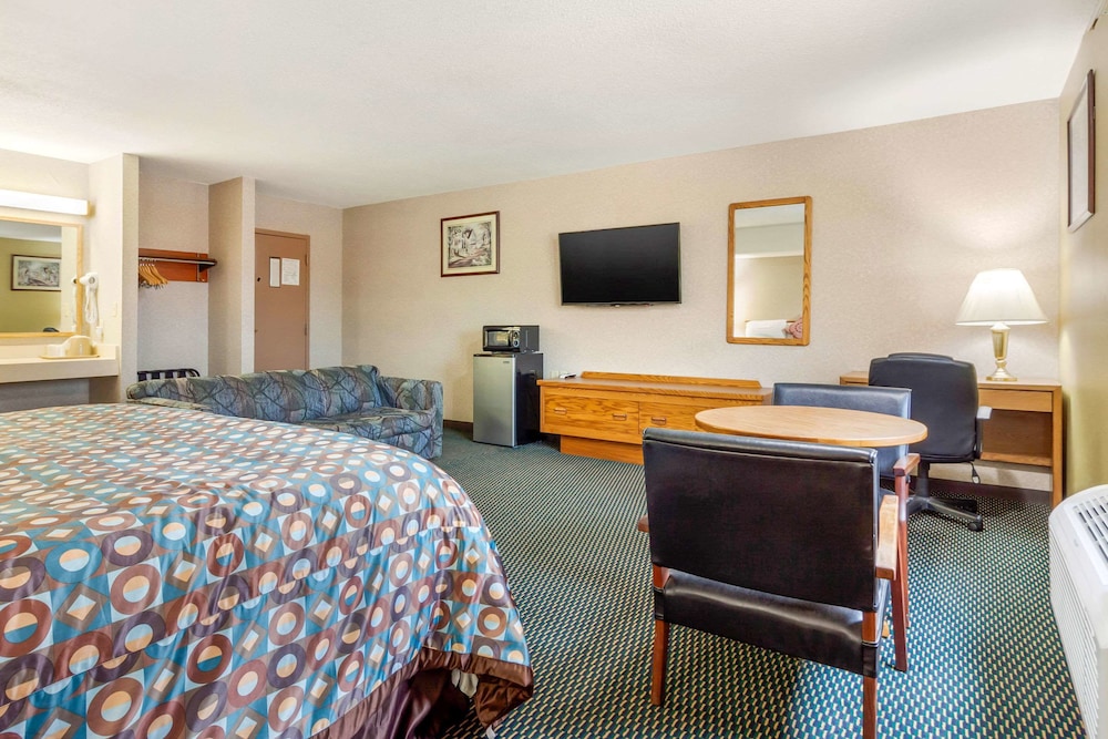 Rodeway Inn Blair