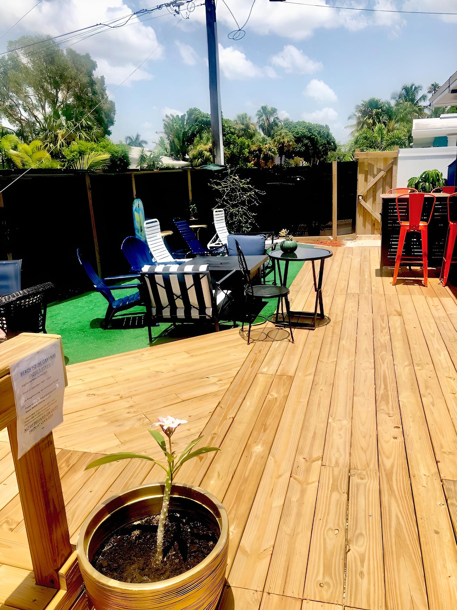 Sir David Guesthouse - Adults Only