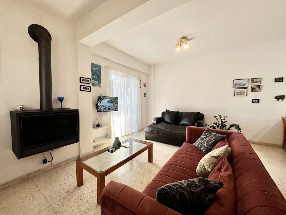 155 PRV - Stay Pervolia Maisonette