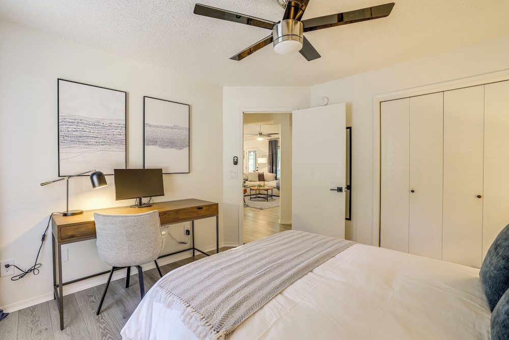 Bike, Golf, Swim: Modern Bella Vista Home w/ Deck!