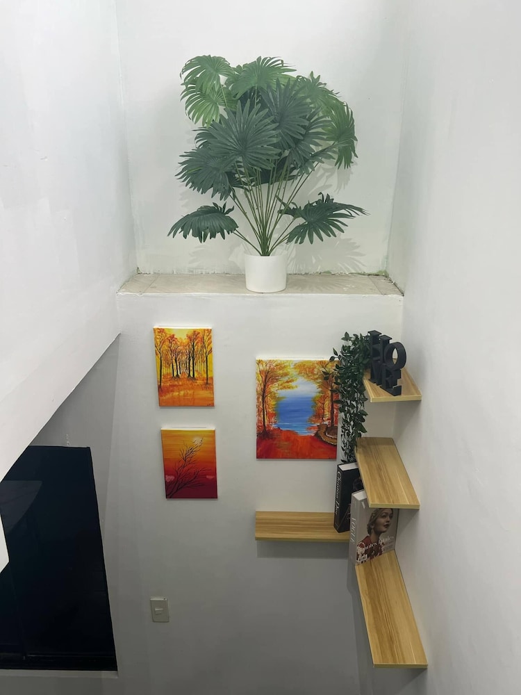 Cozy Holiday Home in San Pablo City for Groups of 8-10