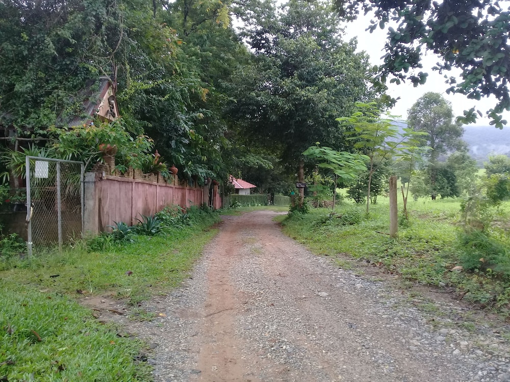 Baan Suan Jantra Home Stay