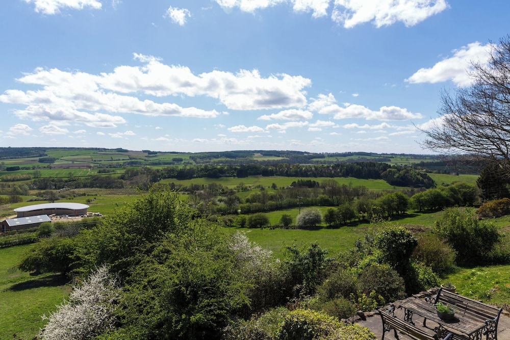 Stunning 3 Bedroom Cottage Near Historic York