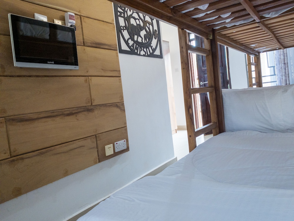 Mkomazi Hotels and Campsite view 5