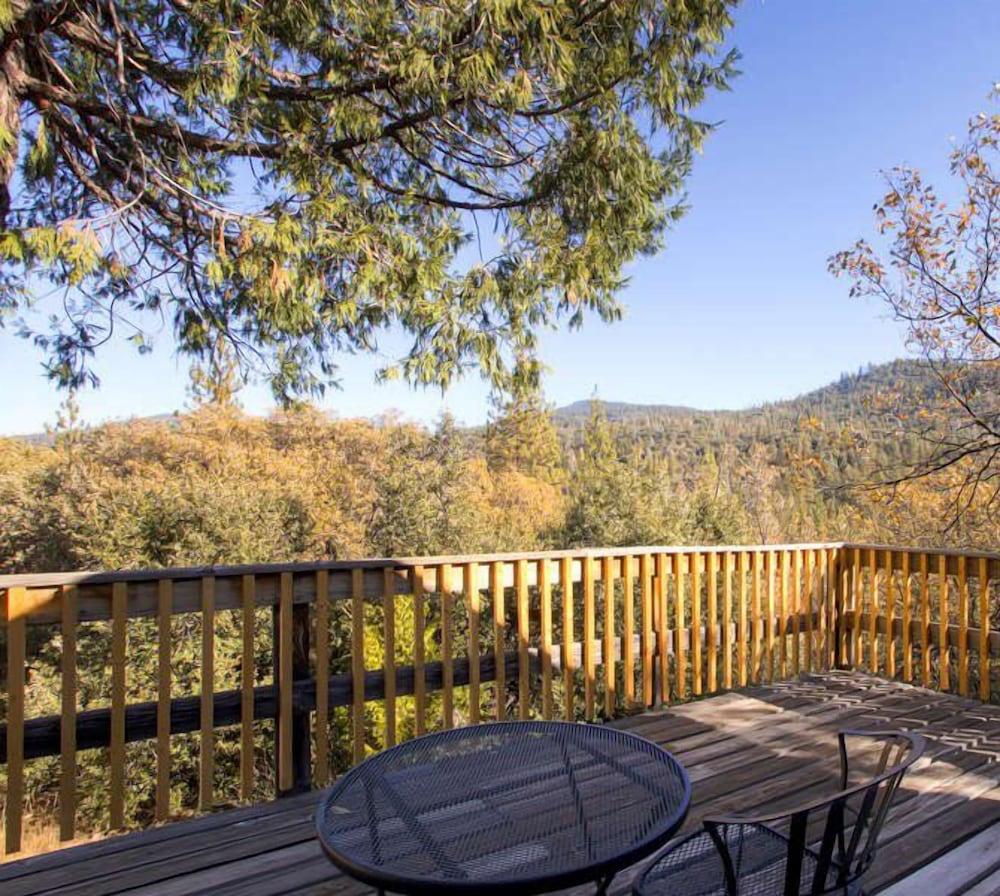 Yosemite Scenic Wonders - Bass Lake Area