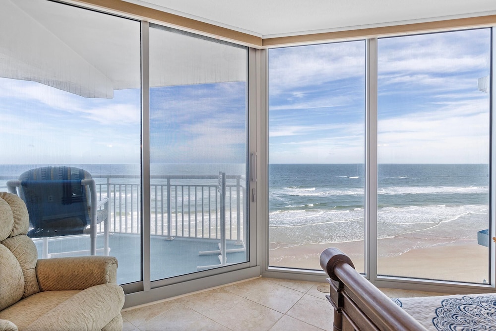Surfside Club 503