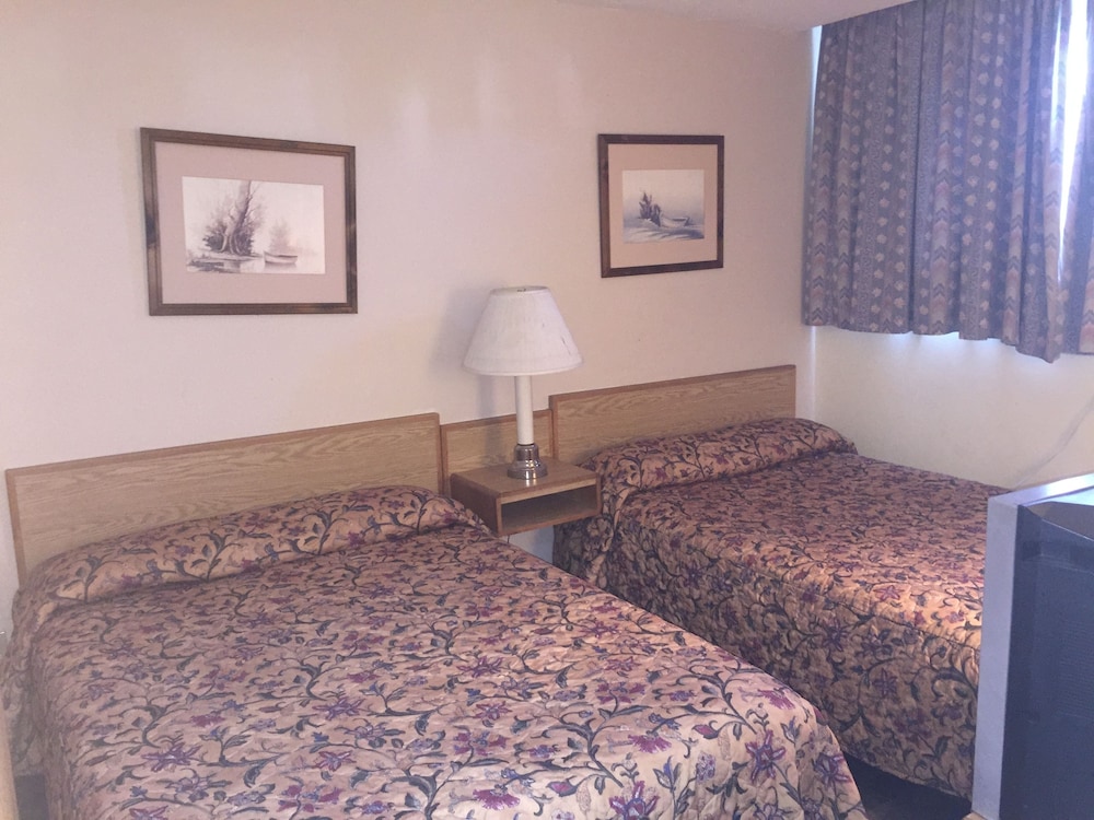 Tyee Village Motel