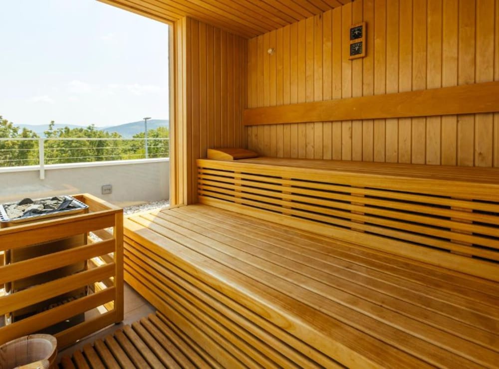 Luxury Villa Lara with Heated Pool, Hot-Tub and Sauna