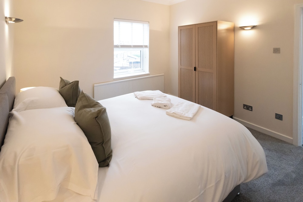 Boughton House Apartments by Guestz