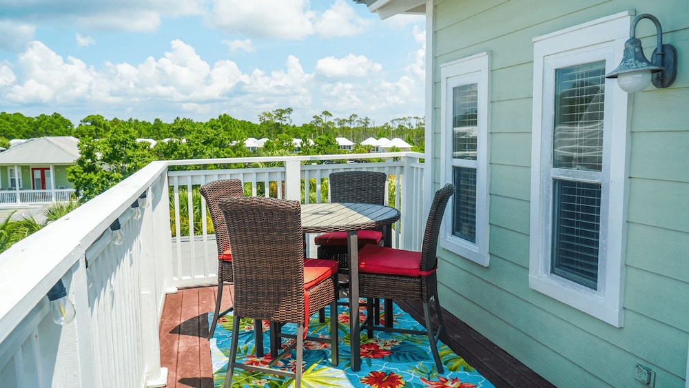 Shell Yeah by Avantstay Seagrove Pet-friendly Private Pool