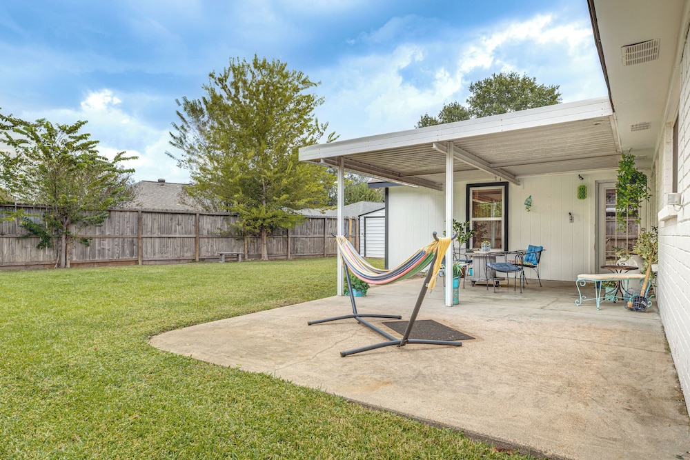 Families Welcome! Recently Renovated Home in Katy
