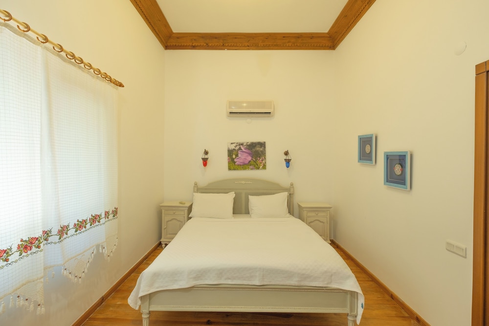 guesthouse by west
